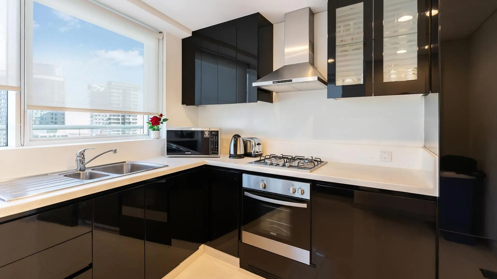 Fam Living - Waters Edge Huge Terrace With Canal Views Dubai 0*,  United Arab Emirates